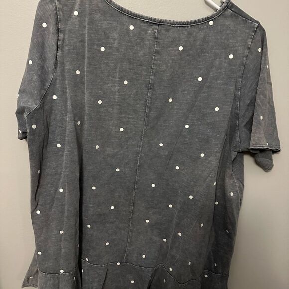 Easel Gray Polka Dot Women's Top - Picture 2 of 5